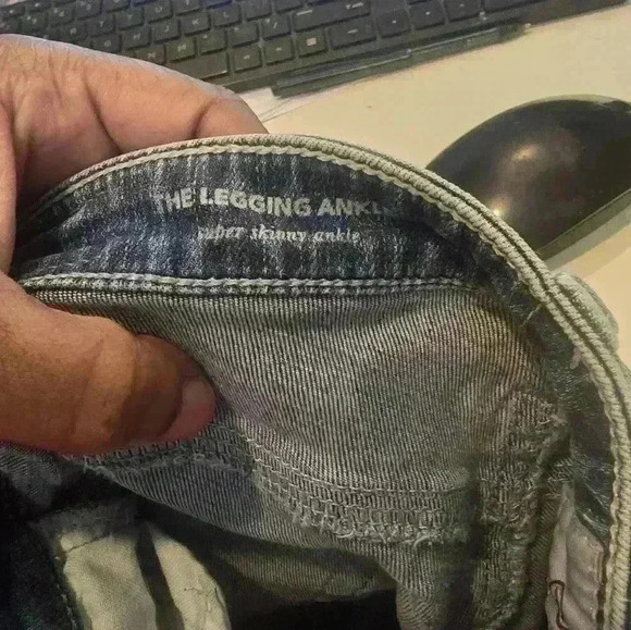 P7034 ag legging ankle white paint splatter distressed jeans size 27 - Picture 6 of 7